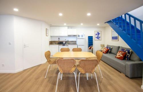 La Guillotiere House | Casa Azul: Colorful Oasis with Family-Friendly Amenities