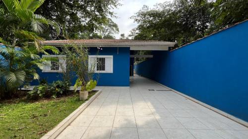Quinta do Guarau House | Pet-Friendly Casa Azul with Oceanfront Pool Views