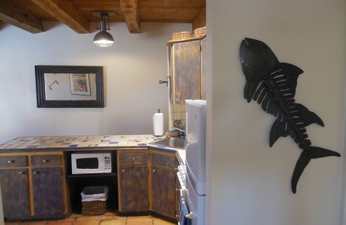 Taos Cottage | Casa Azul: Downtown Casita with Pool & Spa Amenities