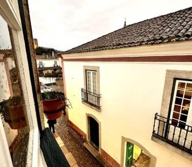 Obidos Apartment | Discover Family-Friendly Comfort at Casa Azul d'Óbidos