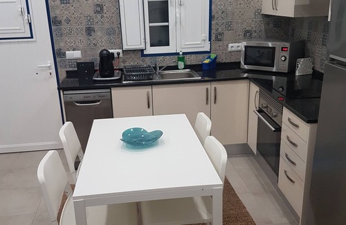 Fonte do Bispo Cottage | Discover Casa Azul - Monte da Caldeirinha with Pool & Spa