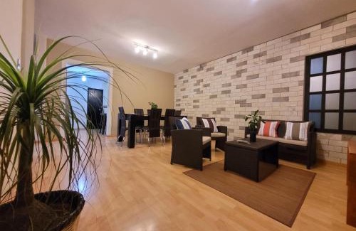 Calzada Madero Apartment | Top-Rated Casa B & L Céntrico Departamento Awaits You