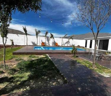 Cuatrocienegas De Carranza House | Relaxing Stay at Casa Bartoleña with Pool & Family Amenities