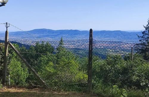 Croce a Uzzo Apartment | Family-Friendly Casa Baggino with Relaxing Hot Tub
