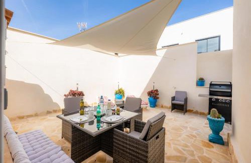 Colonia de Sant Pere House | Discover Casa Bahia Colonia: 4-Star Oceanfront Retreat