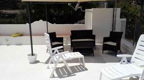 Canneto House | Pet-Friendly Casa Baja with Breakfast & High Guest Ratings