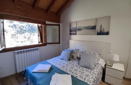 Gavin Apartment | Family-Friendly Casa Balcón de Los Pirineos in Gavín Biescas