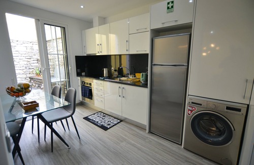 Canical Apartment | Oceanfront Casa Baleia Cachalote: Guest Rated 9.4/10