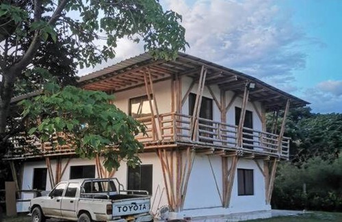 Sopetran House | Relaxing Casa Bambú with Pool near Santa Fe
