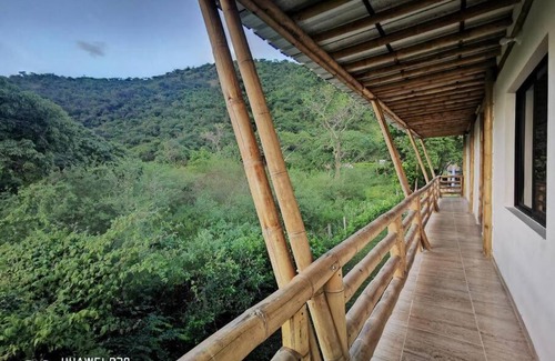 Sopetran House | Relaxing Casa Bambú with Pool near Santa Fe