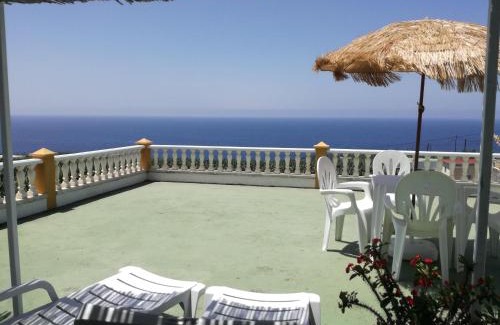 Tazacorte House | Discover Casa Banana: Budget-Friendly Stay with Kitchen