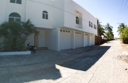 San Juan de Alima House | Beachfront CASA BAOMAL: 13 Bedrooms with Ocean Views