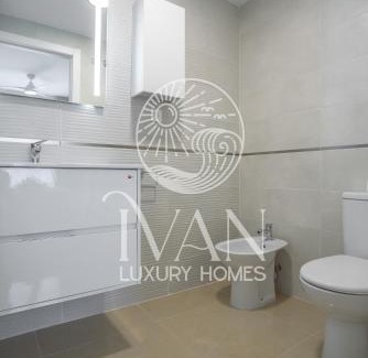 Cabanes Apartment | Casa Barranquilla Ivan Homes: 4-Star Stay with Pool Access