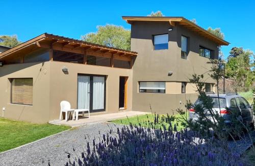 Los Acantilados House | Beachside Casa Barrio Acantilados for Families and Pets
