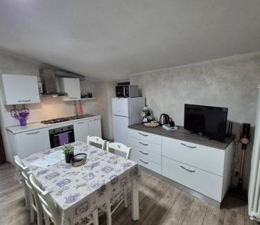 Cino Apartment | Discover CASA BAT: Highly Rated with Breakfast Included