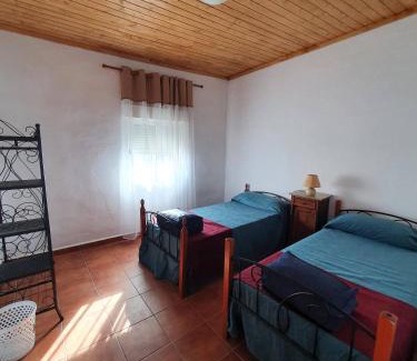 Rotgla i Corbera House | Pet-Friendly CASA BAUTISTA - ROTGLÀ with Top Amenities