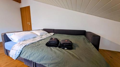 SantʼAntonino Apartment | Family-Friendly Casa Bea with Kitchen Amenities Awaiting You