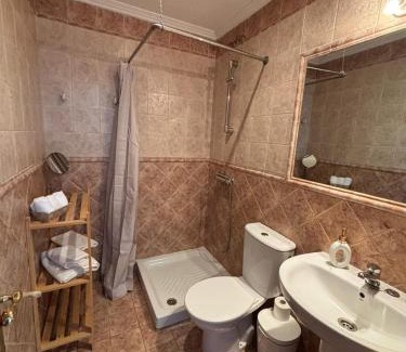 Cambados House | Family-Friendly Retreat at Casa Beatriz Awaits You