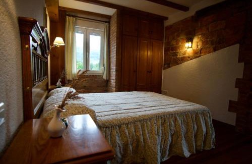Marina de Cudeyo Hotel | Family-Friendly Getaway at Casa Bedia with Great Reviews