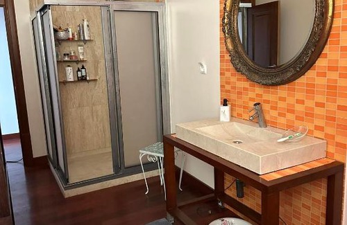 Anadia House | Outstanding Casa Beija-Flor with Kitchen Amenities