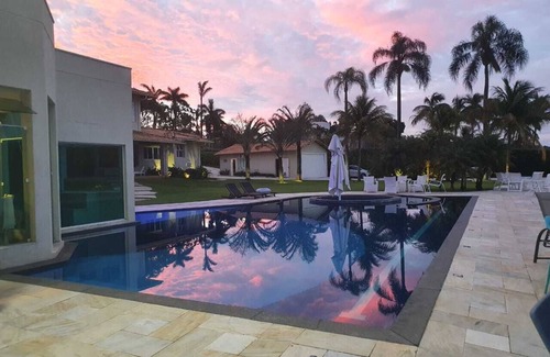 Capitolio House | Relax at Casa Beira do Lago de Furnas - Pet Friendly & Spa