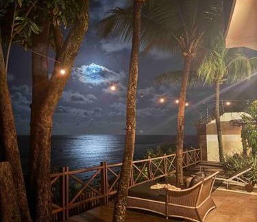 Pipa Villa | Oceanfront Casa Beira-Mar in the Heart of Pipa