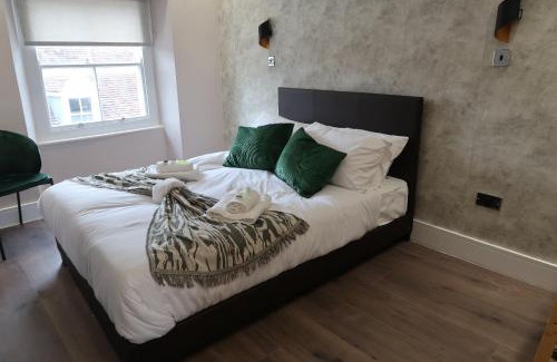 Sherborne Apartment | Casa Bella In Sherborne's Historic Quarterlocal