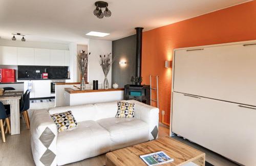 Rovio Apartment | Relaxing Oceanfront Escape at Casa Belvedere with Spa