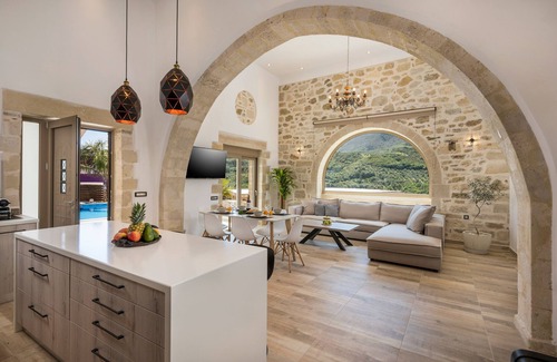 Kournas Villa | Casa Belvedere Villa with Private Pool & Inviting Jacuzzi