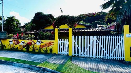 Cumuruxatiba House | Pet-Friendly Passarim Hospedagem: Family-Friendly Retreat