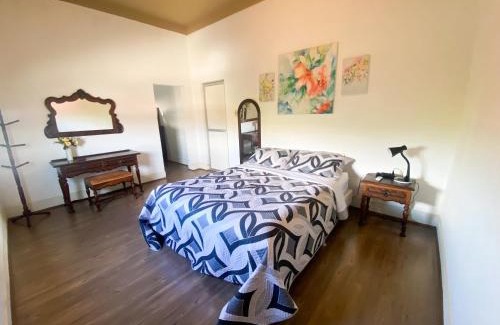 Espirito Santo Do Pinhal House | Cozy Casa Bizzacchi Pinhal: Family and Pet-Friendly Retreat