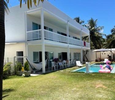 Ipioca House | Unforgettable Stays at Casa Blanca Hibiscus in Maceió