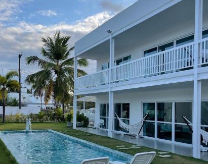 Ipioca House | Unforgettable Stays at Casa Blanca Hibiscus in Maceió