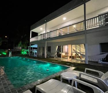 Ipioca House | Unforgettable Stays at Casa Blanca Hibiscus in Maceió