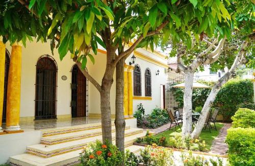 Barranquilla House | Experience Authentic Colonial Charm at Casa Blanca María
