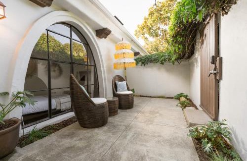 Montecito Apartment | Discover Casa Blanca Suite B2: Private & Family-Friendly Getaway