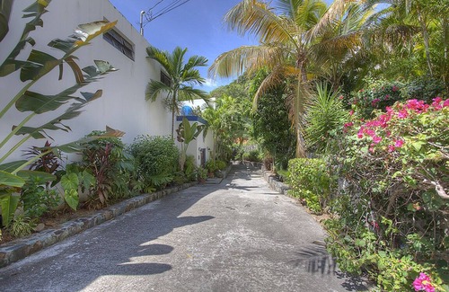 Estate Bakkero House | Experience Casa Blanca - Your Caribbean Getaway Awaits!