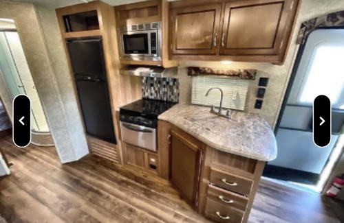 Willis House | Experience Unforgettable Sunsets at Lake Conroe RV Resort