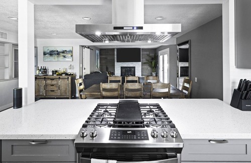 South Scottsdale Villa | Casa Bliss: Heated Pool, Outdoor Kitchen & Family-Friendly!
