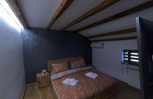 Danesti House | Child-Friendly Getaway at Casa Bloanca Awaits You