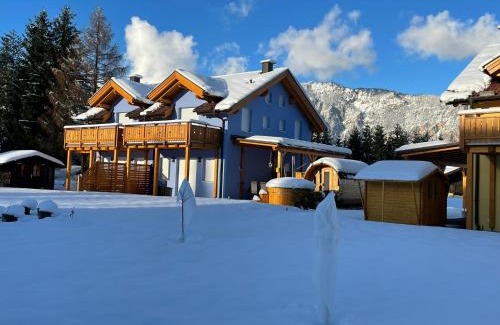 Arnoldstein House | Discover Casa Blu Kärnten: Spa Retreat with Hot Tub Access