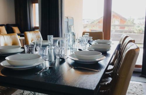 Montgenevre Apartment | Elegant Casa Bo: 4-Star Retreat with Private Pool & Spa