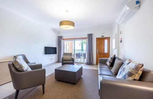 Portimao Apartment | Family-Friendly Casa Boa Ideia: 4-Star Comfort Awaits