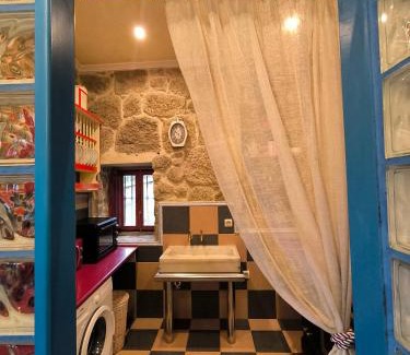 Pereiro de Aguiar House | Pet-Friendly Casa Bodega Sacra: 4-Star Guest Favorite