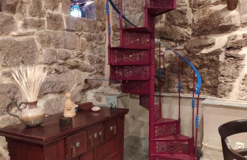 Pereiro de Aguiar House | Discover Casa Bodeguita Sacra: Family-Friendly Retreat