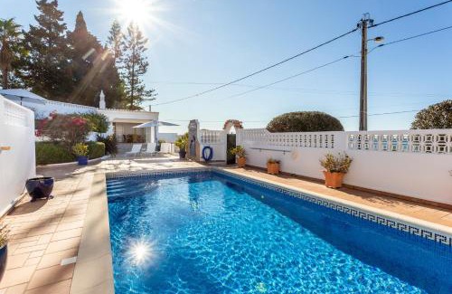 Praia da Luz Villa | Discover Casa Bom Porto: Oceanfront Retreat with Pool