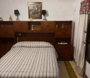 Santa Fe House | Discover Casa Bonita Barrio Sur: Pet-Friendly Retreat