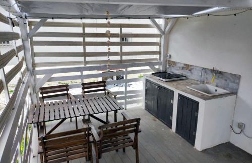 Granelli Apartment | Pet-Friendly Casa Bonita Tiny House with Ocean View