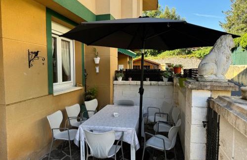 Anero Apartment | Discover Casa Bora: Family-Friendly Retreat with Hot Tub