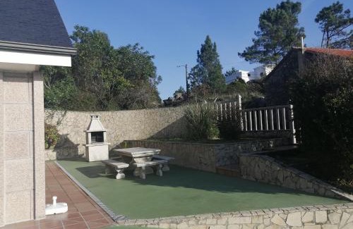 Louro House | Welcome to Casa Borja: 4-Star Stay with Family-Friendly Perks